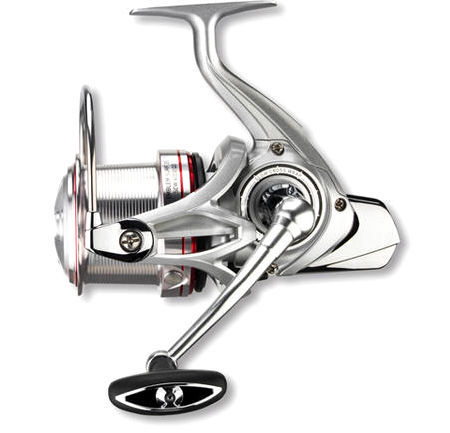 Daiwa 18 Emblem Surf QD